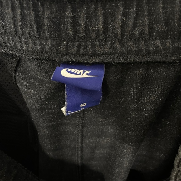 Nike Short - Picture 7 of 7